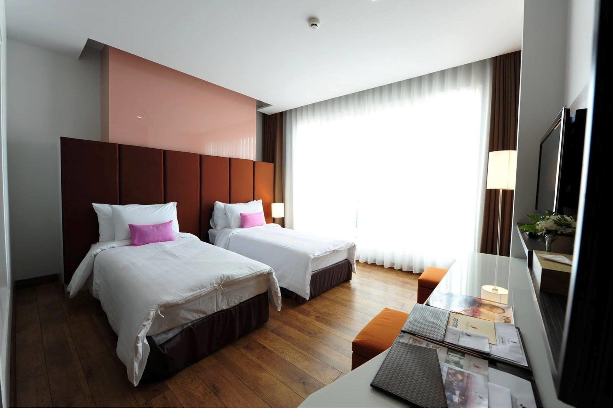 Prajaktra Design Hotel Udon Thani Exteriör bild